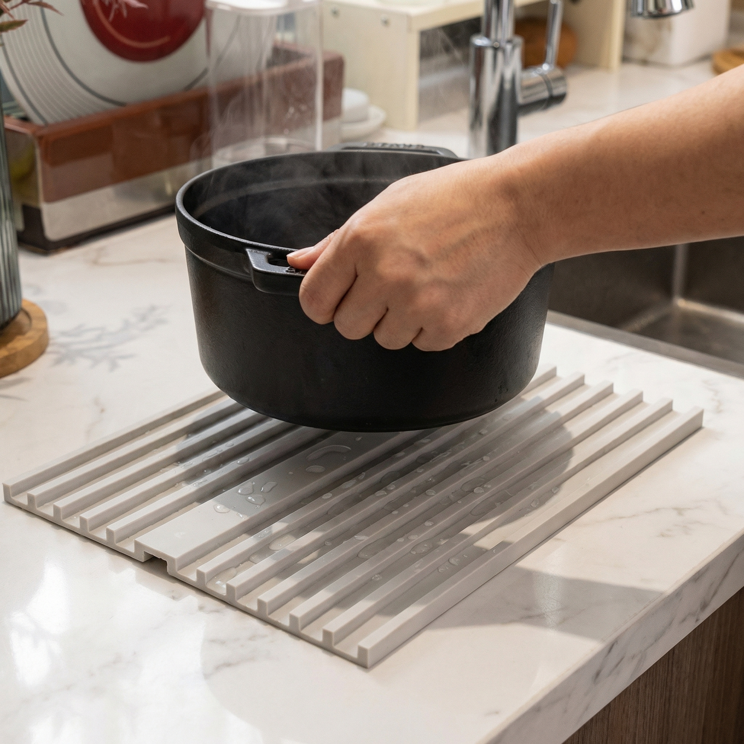 Foldable Silicone Drip Mat – Heat-Resistant Design