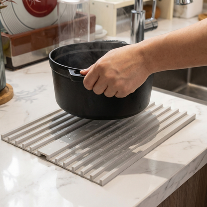 Foldable Silicone Drip Mat – Heat-Resistant Design