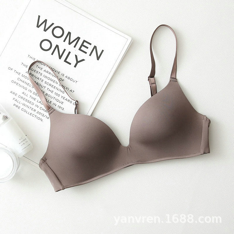 Seamless Push-Up Bra – Wire-Free, Breathable and Supportive with Triangle Cups